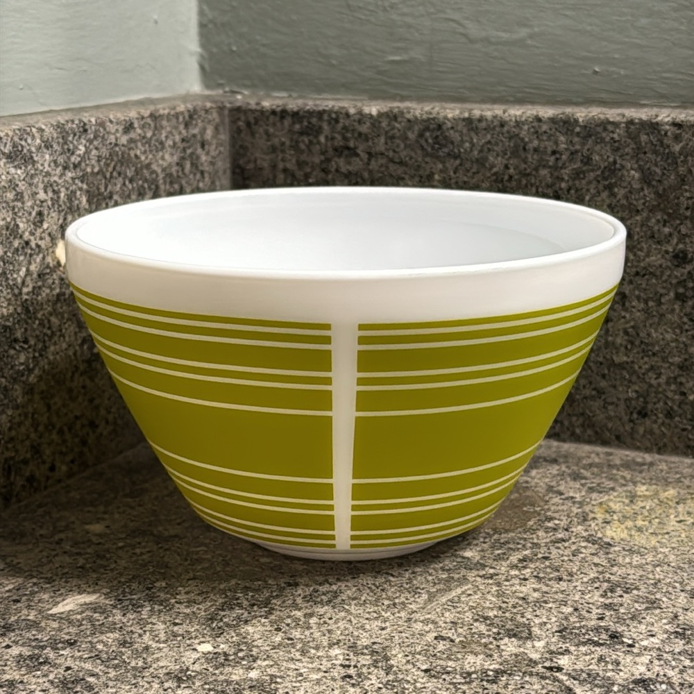 “Vintage Charm” inspired by Pyrex-3C/7L-White with Avocado Striped Matte Finish - Picture 6 of 11